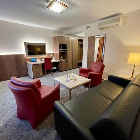 Hotel Merkur Landstuhl Kültér fotó