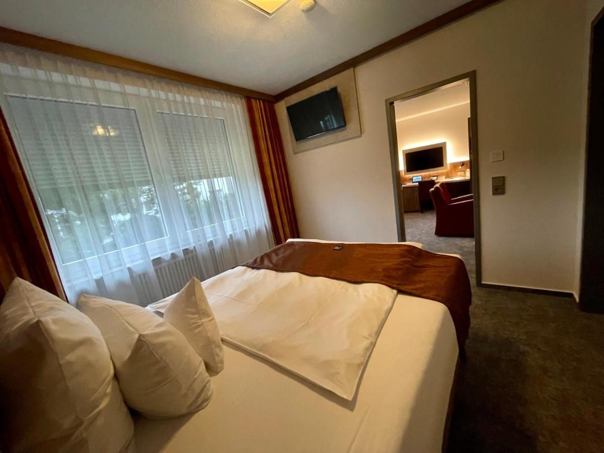 Hotel Merkur Landstuhl Kültér fotó